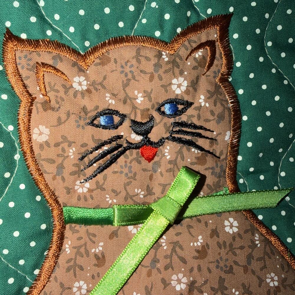 Vintage Avon Gift Collection Calico Cat Christmas Quilted Stocking A - Picture 3 of 3